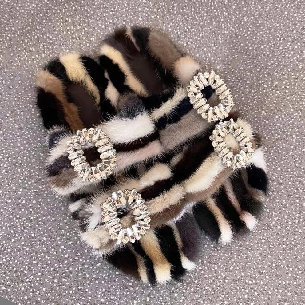 Winter Fur Slippers Women 2024 Flat Real Fur Mink Slippers Warm Soft Indoor Women Fur Slippers Luxury Designer Female Shoes